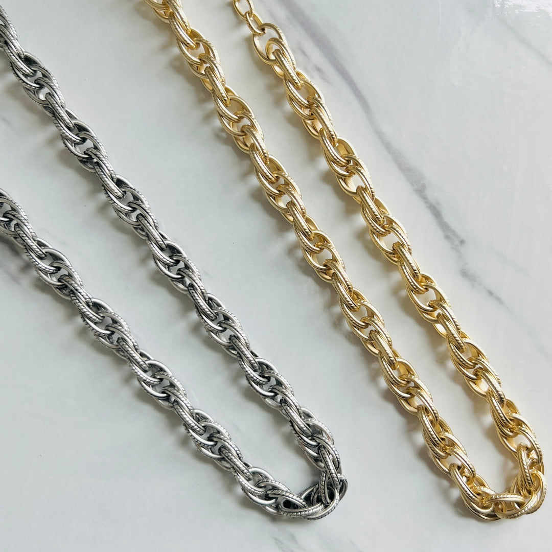 Vivant Aged Silver or Matte Gold Etched Oval Link Statement Chain