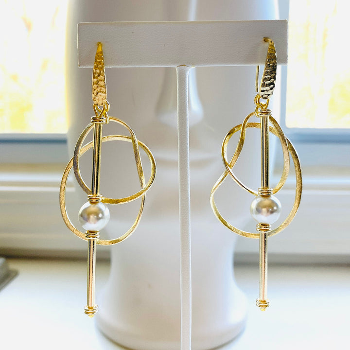 Gilded Twist Champagne Gold and Pearl Earrings